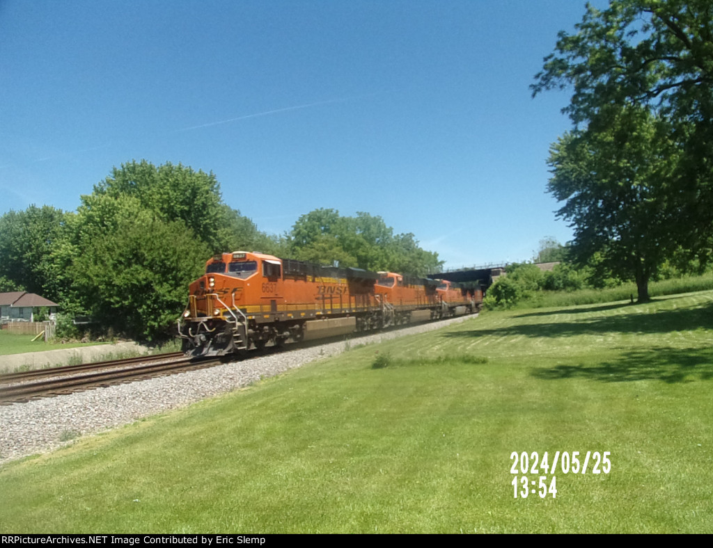 BNSF 6637